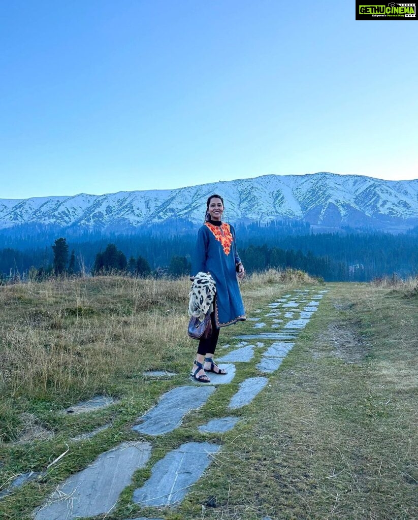 Raiza Wilson Instagram - 🏔⛄ Gulmarg, Kashmir