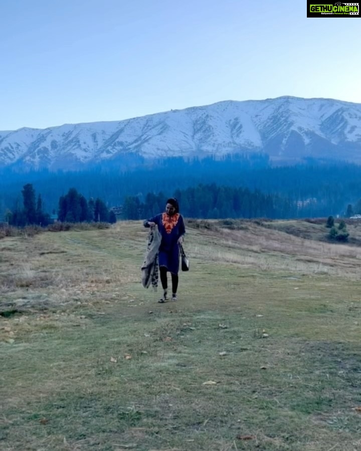 Raiza Wilson Instagram - 🏔️⛄️ Gulmarg, Kashmir