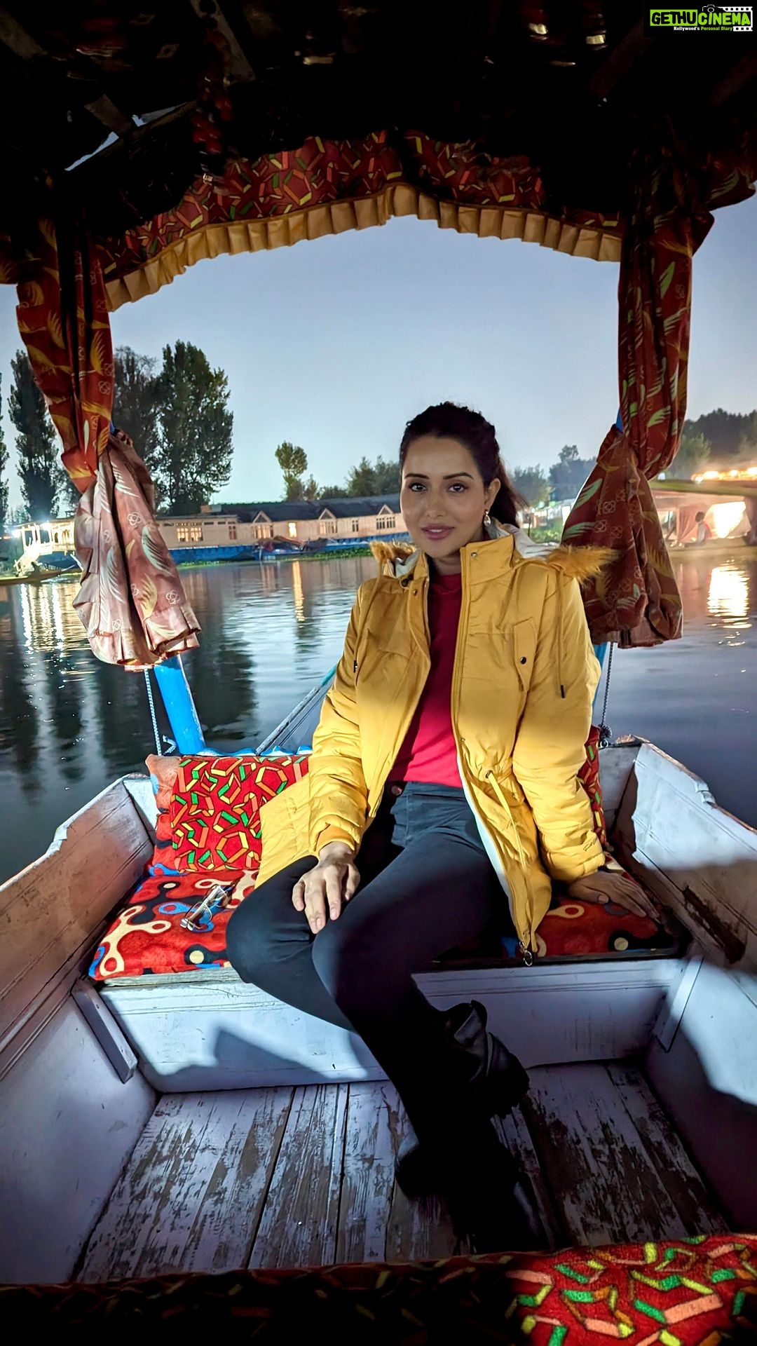 Raiza Wilson Instagram - Beautiful Kashmir 🏔️
