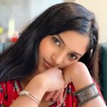 Rajeshwari Kharat Instagram – 🌹🌹🌹

#love #rajeshwarikharat
