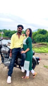 Rajeshwari Kharat Instagram - @somnath_awaghade ❤️

#love #rajeshwarikharat #memories #onset #fun