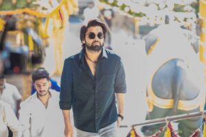 Rakshit Shetty Instagram - Setting sail towards a new destination with the wonderful team of #SSE ✨ 

It has always been a delight to work with @hemanthrao11. His rich passion for story telling and the way he loves his characters are simply amazing. Any actor would be fortunate to be a part of it. 

Eager to see Priya and Manu's beautiful story unfold on the screen 😊

Photography: @karthik_arasu_

@rukminitweets @charanrajmr2701 @advaitha_ag @paramvah_studios @pushkarfilms