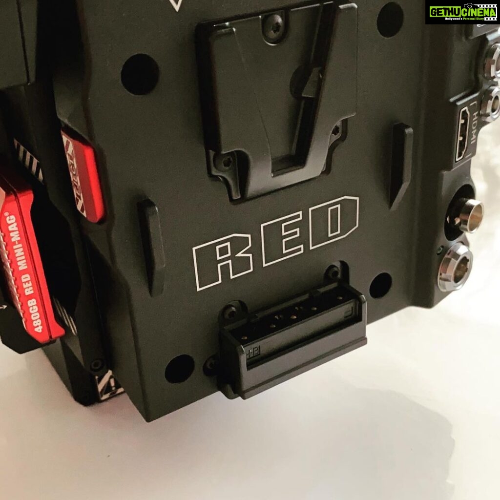 Rakshit Shetty Instagram - Look at the new toy here at #ParamvahStudios... Yohoooo 🤟 After Alexa SXT, Red Gemini is a second camera setup at the Studio ☺️