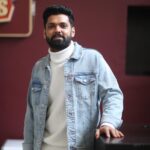 Rakshit Shetty Instagram – When right people with right intentions come together and pour in their energy towards one work, the collective energy becomes one entity. This event was filled with that energy and many of us felt it. TWould like to thank the whole team which worked day and night organising the trailer launch event. @Danishsait, you made the event lit 🔥. Thank you brother 🤗. Thanks @pragathirishabshetty for styling and @camerasenthil for the amazing pics. Thank you all for the overwhelming response towards the trailer. Love you all