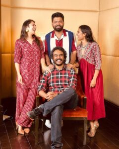 Rakshit Shetty Instagram - One family foto🫠🧿♥️