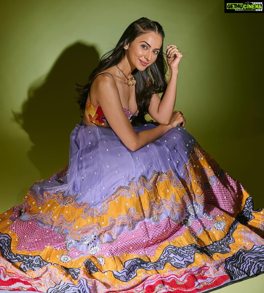 Rakul Preet Singh Instagram - May this Diwali be as colorful as my outfit for all of you 💛💛