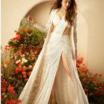 Rakul Preet Singh Instagram – Be your own kind of beautiful 💕