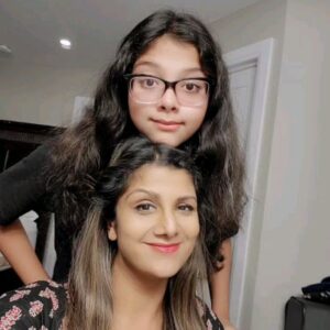 Rambha Instagram - Good morning 🙏 #family#kids#happy#safe#home#celebrity#celebritystyle #celebrityfashion #celebritystylist #accident #cars #fans #public