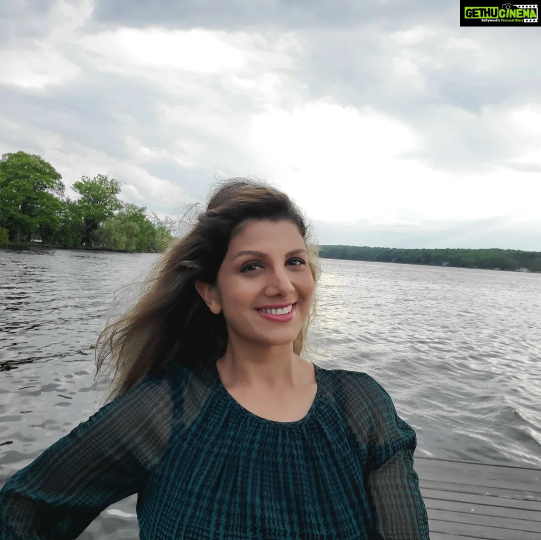 Rambha Instagram - Selfee with nature ❤️#nature #sky #celebrity #monsoons #clouds #sky #love #fashion#photography #selfie