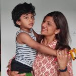 Rambha Instagram - Happy Navratri to One n all 🥰 @thirdeye.prakaash- lovely pics.#celebration #celebrity #navratri #dasera #durga #durgapooja #friends