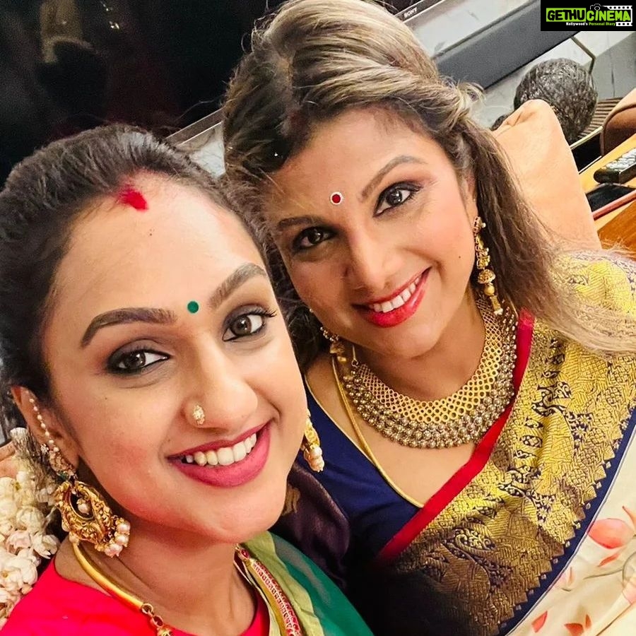 Rambha Instagram - it's lovely 😍 catching up with you pritama. 💕 #celebration #pooja #varalakshmivratham #friends #family