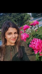 Rambha Instagram - Joy of little things in life 😍💓💞#joy #love #celebrity #celebritystyle #celebrityfashion #nature #naturephotography #naturelovers #flowers #pink #pinkpinkpink #life #lifequotes #simple #simplicity #fans #song #colours #coloursofnature #plants