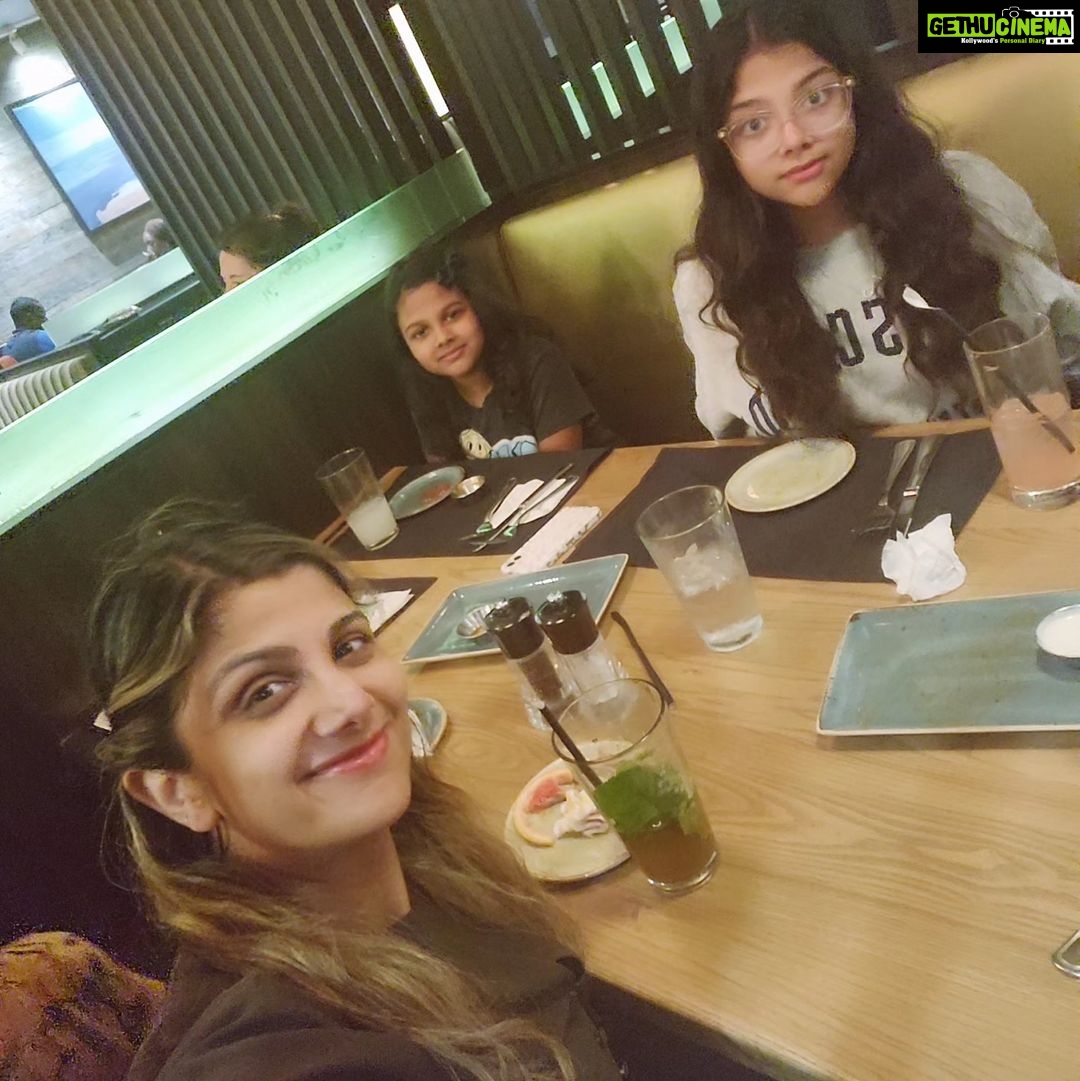 Rambha Instagram - Family dinner ❤️#family #familytime #kids #outing #love #bonding #celebrity