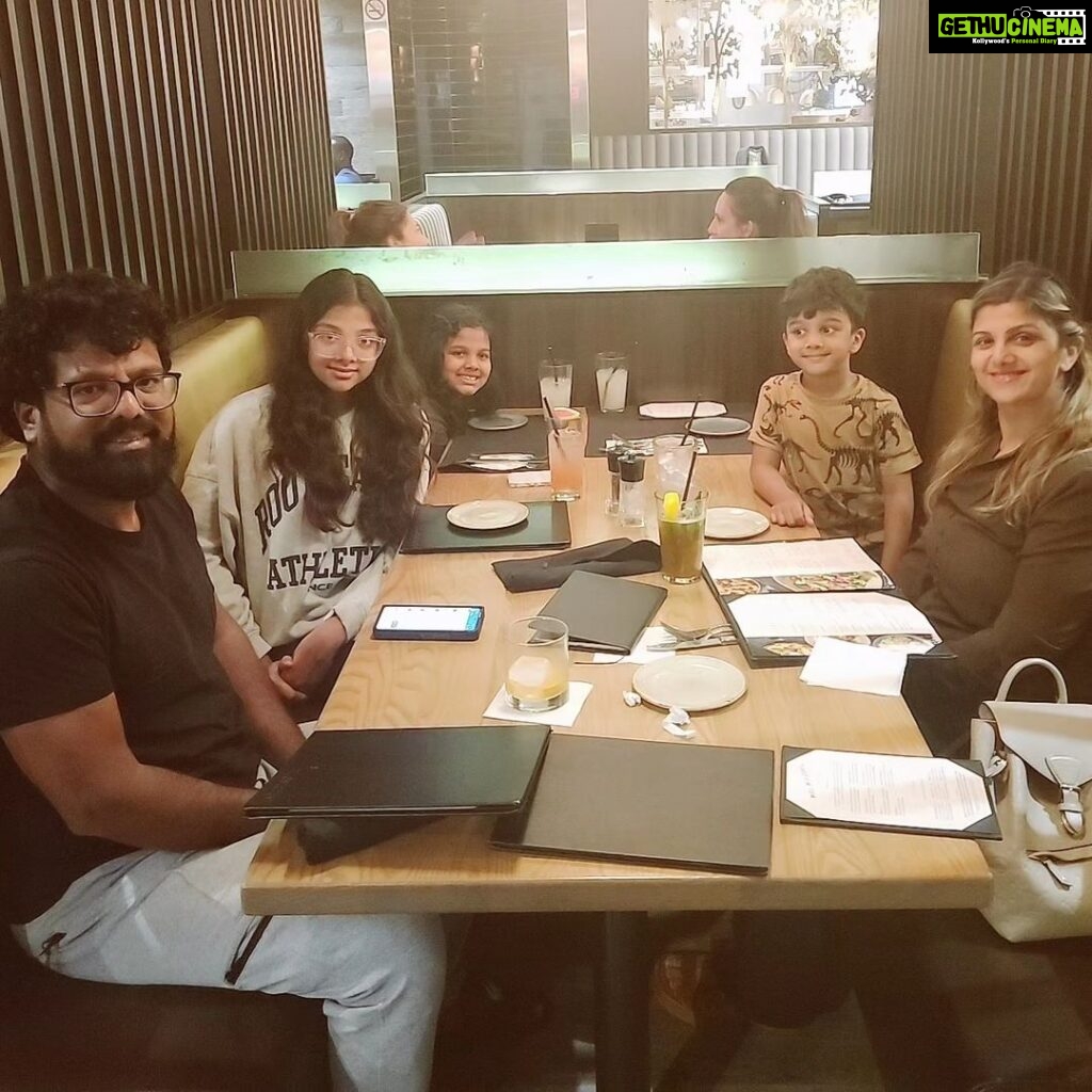 Rambha Instagram - Family dinner ❤️#family #familytime #kids #outing #love #bonding #celebrity