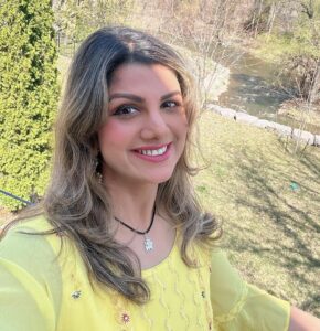 Rambha Instagram - ❤️ Ellarukum Yanoda Iniya Puthandu Naal Vazhthukaal 🤗🙏❤️#festival #celebrity #celebration #family #reels #housewife #women #celebstyle #fans #media #press