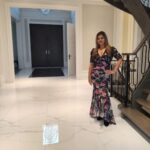 Rambha Instagram - When your mom is around to click pics for you 😘🥰😍#mom #amma #picoftheday #picoftheday#beauty #party #function
