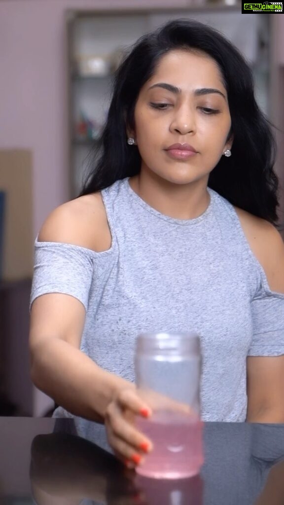 Ramya Subramanian Instagram - Are you someone who Experiences bloating Struggles with excess weight? and is actively seeking effective weight loss and weight management solutions? Here is @blubein ACV effervescent tablets. A revolutionary product that helps you in achieving a healthy and a balanced lifestyle. Watch out this reel for more information on it 😊 #blubein #health #lifestyle #body #nutrition #reelitfeelit #reelsindia #healthylifestyle #acv #apple #discoverwellness