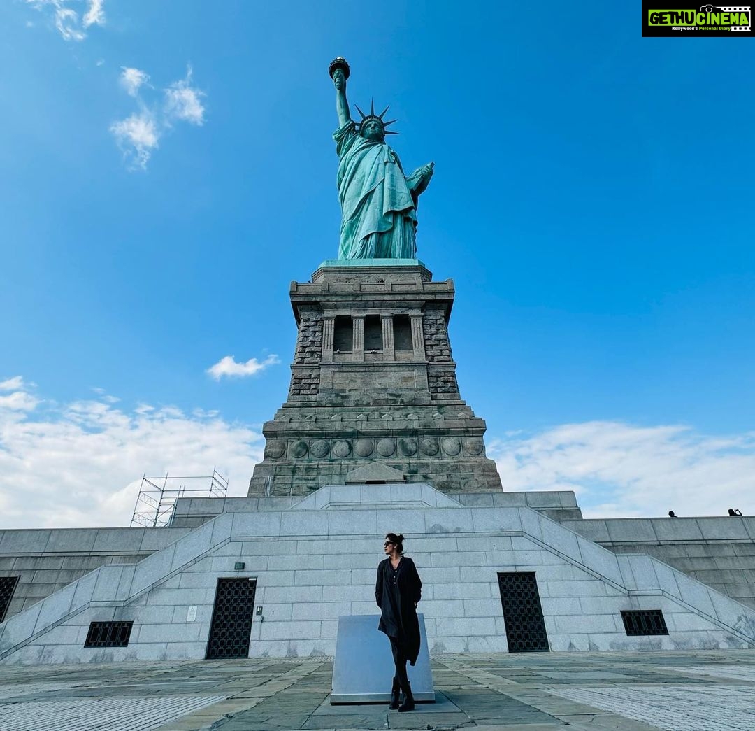 Ranjini Haridas Instagram - Finally managed to say hello to Lady Liberty just before I left New York .What can I say,I’m all for everything and anything that represents freedom ,Inspiration and hope. Unfortunately the world we live in is not living up to any of it,especially with all that is going on around now .There is so much I want to say but honestly my heart is numb. So I’m going to leave it a this .. Let’s hope and pray for a better and brighter tomorrow which brings peace and happiness to all . #statueofliberty #ladyliberty #newyork #freedom #hope #peace #stopthewar #peaceforall #forabettertomorrow #randommusings #ranjiniharidas Statue Of Liberty,Liberty Island,NYC