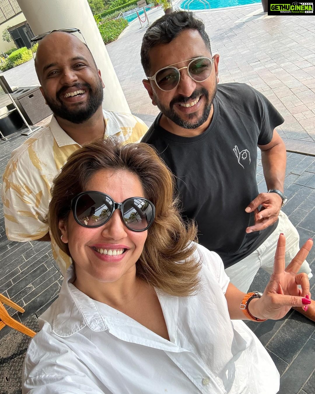 Ranjini Haridas Instagram - Catching up with the Berlin Babu @samuelmathew_k and Mumbai ka Munda @neerajrajanshoba after ages in pyaara pyaara Cochin town. 2 hours of paradooshanam parachil over lunch was extremely fulfilling might I add !!!πππ #thegoodolddays #cochindiaries #BerlinMumbaiCochin #lunchmeetup #gossippals #catchingup #friends #π¬