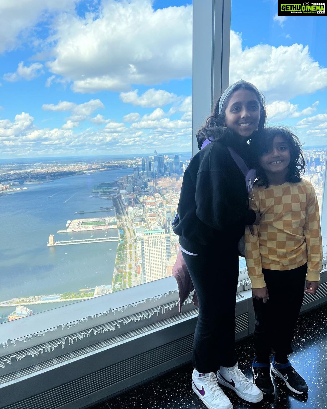 Ranjini Haridas Instagram - When your friend’s kids turn tour guides for the day you know you are going to have the best time ever !!! PS: thank you Daddy Joel or should I be saying Father Joel for being our camera guy !!!😬❤️ @rhinoqt79 we missed you mama ..not !!!😂🫢😬😘 #bellaandmarc #nycthings #traveldiaries #mylilmunchkins #outandabout #allinaday Manhattan, New York