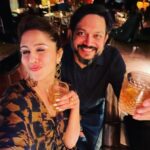 Ranjini Haridas Instagram - Ok..the madness has begun !!!😂 @meera_krishnakumar @rahulmenons @dionnevaz #newyork #manhattan #nightout #fridayvibes #weliketoparty #friendslikefam New York, Manhattan