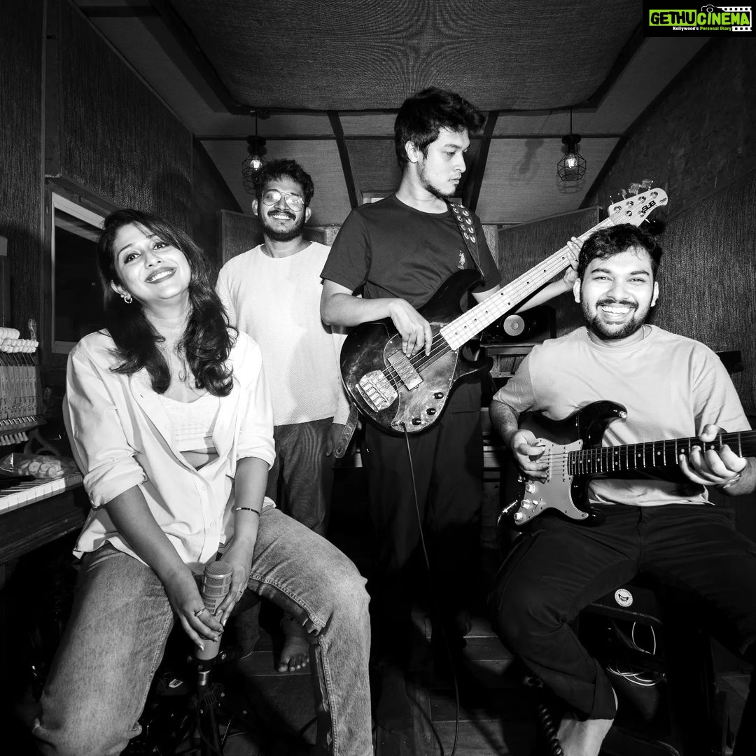 Ranjini Jose Instagram - My tribe 🐾 @charlesnazereth @the_voodoo_child_ @lesley_rodrigues__ And the one that's missing in the pic, but who completes us, and how! 🔥❤️ @arunroop ❤️ #gratitude #rjtheband @rj_the_band