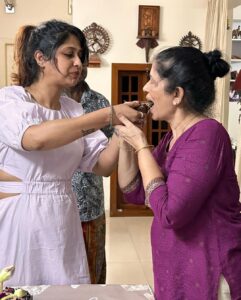 Ranjini Jose Instagram - Birthday shenanigans 

2023’ April 

@ckjayalakshmi24 @samsonjvalentine @the_voodoo_child_ @lesley_rodrigues__ @georgina.mathew @bernice_easo @nithinsimonlive