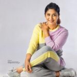 Ranjini Jose Instagram - Manorama Arogyam February 2023 issue!! On stands now ❤️ Grab your copy !! @manoramaarogyam Photography: @syam__babu Styling : @its_yedhukrishna @joe_elize_joy @akshara_karimbil Costumes : Moi 💁🏻‍♀️ @onlyindia Makeup : @femy_antony__ Hair : @vishnupriyaprakasan #manorama #manoramaarogyam #photoshoot #lifestyle #magazine #musician #health #rj #rjtheband