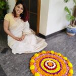 Ranjini Jose Instagram - And I reached home just in time to be with my loved ones this Onam Couldn’t ask for anything more ❤️ Hope you all had a lovely Onam with your peeps Wishing you all loads of happiness and prosperity 🌸 Happy Onam ❤️