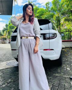 Ranjini Jose Instagram - Lavender hues 🌸

MUH : @prabin_makeupartist 
Styled by me 😊