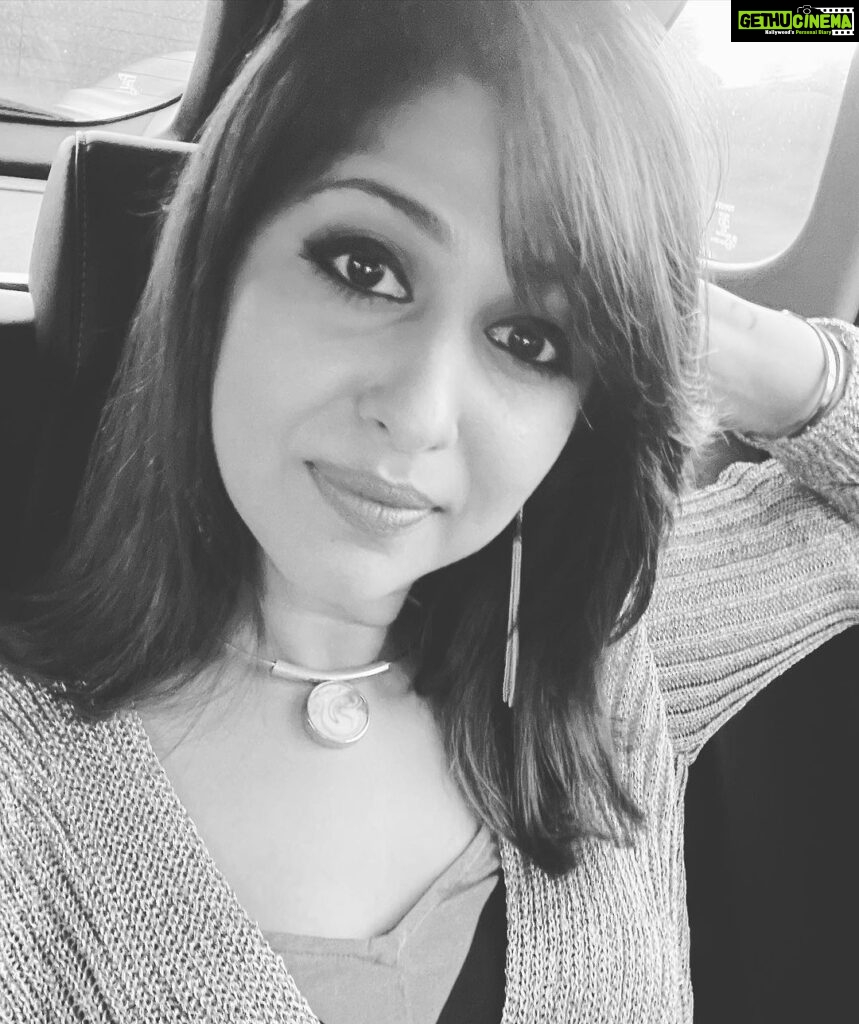 Ranjini Jose Instagram - When you lean towards a lot of black and white, life gives u colours 😍 #musings #rj