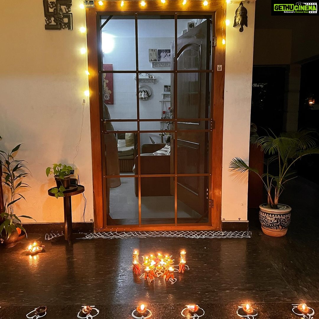 Ranjini Jose - 2.4K Likes - Diwali 2023 💥💫
May your life be filled with love and light
Happy Diwali 🌻
#festivaloflights #diwali
