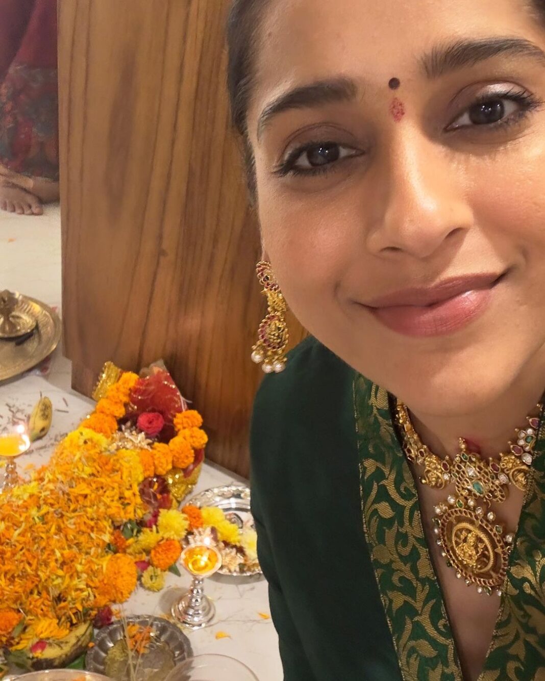Rashmi Gautam Instagram - Mere Tumhare sabke liye #HappyDiwali #happydiwali2023 #laxmipuja