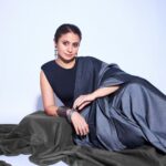 Rasika Dugal Instagram – Opening night 🖤
Jio MAMI Mumbai Film Festival 🎥🎞️
@mumbaifilmfestival #AboutLastNight

Saree: @diksha.khanna 
Jewellery: @sangeetaboochra at @minerali_store 
MUA: @mayura_makeup_hair 
Hairstyling: @paloshell 
Styling: @who_wore_what_when 
📸: sagarmohite96

Mumbai Film Festival, Film Festival, #JioMAMIMumbaiFilmFestival, #JioMAMI2023