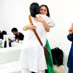 Rasika Dugal Instagram - To an afternoon full of conversations about work, life and chola kulchas... which also became an excuse for giggly reunions, long overdue hugs and surer strides. Thank you @ifp.world. The enthusiasm of this audience was infectious.😍 @shefalishahofficial @barunsobti_says @amrutasubhash @kkamra @rotalks