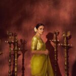 Rasika Dugal Instagram – 🪔✨

#HappyDhanteras #Diwali #DiwaliSeason #FestiveSeason #OOTD

Saree: @raw_mango 
Jewellery: @amrapalijewels 
MUA: @mayura_makeup_hair 
Styling: @who_wore_what_when 
📸: @chandrahas_prabhu
