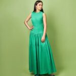 Rasika Dugal Instagram – ☘️

Outfit: @shopverb 
Jewellery: @vasundharajewelry 
MUA: @mayura_makeup_hair 
Hairstyling: @nasiransari_hair 
Styling: @who_wore_what_when 
📸: @kevinsheth