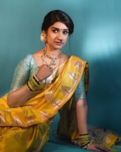 Rasika Sunil Instagram - Zee Marathi Ganeshostav 2023

Styling @nehachaudhary_ 
Hair by @priyankapore_makeupartist 
Clicked by @sarrikaaaaaa 
Saree: @aaishvy_designs
Jewellery: @kankshinistudio
@treasureboxforyou