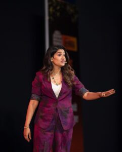 Rasika Sunil Instagram - Guess what I am saying here 🤗
Some stills from the event ReelBaaz! 
Got to share the stage with some amazingly talented people 
@shantanu_rangnekar99 , @themanmeetpem , @bhagyashreelimaye , @kokanheartedgirl ❤️❤️ 

Thank you @amit.Thackeray and @yash.sardesai31 making me a part of this grand event