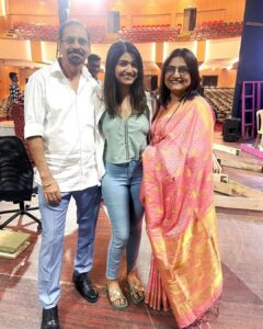 Rasika Sunil Instagram - An extremely special moment we were waiting for a long time ❤️ 
My mom never clicked a picture with anyone backstage after watching any play. She always wanted her first backstage picture to be with me ❤️ it happened today 🥰 

I feel so blessed for everything and everyone around me 💕

Diet Lagna, first show, 9th June
A day to cherish forever ❤️❤️