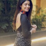 Rasika Sunil Instagram - Happiness is when your friend/sister/stylist drapes you in a saree lighter than a feather 🪶 ❤️ Styling by @stylebyk2 @ketaki_ashish