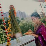 Rasika Sunil Instagram - 🎋 गुढी पाडव्याच्या व मराठी नववर्षाच्या तुम्हा सर्वांना खूप खूप शुभेच्छा 🙏🏻❤️😊 MUA @ketakideshmane_makeupartist Style by @k2fashioncloset @stylebyk2 Saree by @nishalikasarees Blouse by @frenchknot_Pranjalpawar Jewellery by @jizajewellerystudio Photoshoot by @capture_by_chinmay
