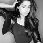 Rasika Sunil Instagram - … . . . . . . #rasikasunil #rasikasunilfc #love #gratitude #happiness #fun #goforit #awesome #photoshoot #bnw #home