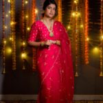 Rasika Sunil Instagram – Celebrating this beautiful team ❤️
Saree by @k2fashioncloset
Kurta set by @k2fashioncloset
Styled by @ketaki_ashish
Jewellery by @aarika_by_chandrika
Photoshoot by @deepali_td_official
Hair by mua @kirtimakeupexpert
Make up by Yours Truly 💜
#Rasikasunil #rasikasunilfc #love #gratitude #happiness #photoshoot #home #india #festivewear #festivevibes #diwali