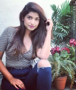 Rasika Sunil Instagram - Indiaaaa! Indiaaa!
If you know you know! 
Goodnight everyone 🤗

#peace #workday #latepost #goodnight
