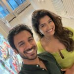 Rasika Sunil Instagram - @adi_bilagi come soon ❤️ P.S.- I am in India, he is in Canada #longdistancemarriage 😄