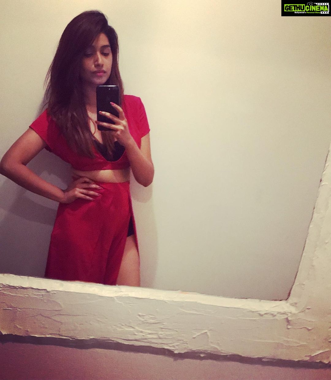 Rasika Sunil - 49.2K Likes - #throwback #throwbackthursday
P.S.- I am in India