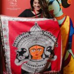 Rasika Sunil Instagram - आजचा रंग : राखाडी हा रंग कौशल्याचे,साहसतेचे आणि चैतन्याचे प्रतीक म्हणून ओळखला जातो..इतर तेजस्वी आणि जिवंत रंगांच्या तुलनेत राखाडी रंग अतिशय शांत आणि मोहक रंग आहे..त्याचबरोबर वाईट आणि नकारात्मक शक्ती दूर करून हा रंग योग्य दिशा दाखवतो..या रंगाप्रमाणेच तटस्थता,आणि संयमता तुमच्या आयुष्यात निरंतर टिकून राहो. - नित्यश्री ज्ञानलक्ष्मी @nityashree19 Saree and blouse by @k2fashioncloset Concept & Style by @ketaki_ashish @stylebyk2 Hair by @priyankapore_makeupartist @priyajadhav_makeupartist Jewelery by @shreyacreation16 Photo : @vikrantmumbaikar Video : @royalframez & @sagar_geedh Lights: @sushant.7373 MUA: Yours truly ❤️ Managed by @prernaasuryawanshi Assisted by @poojatayde ‼️ This Top, Design and Image is Subjected to Copyright ©️ ‼️P.S : Do not use this Image and Design without any Permission.! Stay tuned & stay safe