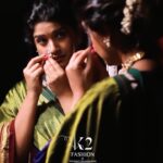 Rasika Sunil Instagram - आजचा रंग : हिरवा हा रंग निसर्ग मातेचा आहे..त्याचबरोबर समृद्धीचे,सौभाग्याचे आणि सुसंवादाचे प्रतीक म्हणून देखील हिरव्या रंगाची ओळख आहे..हिरव्यागार निसर्गाकडे पाहिल्यावर जी शीतलता डोळ्यांना स्पर्श करते,जो आनंद मनात घर करतो,ती शीतलता आणि तो आनंद सदा तुमच्या आयुष्यात बहरत राहो.. - नित्यश्री ज्ञानलक्ष्मी. @nityashree19 Saree and blouse by @k2fashioncloset Concept & Style by @ketaki_ashish @stylebyk2 Hair by @priyankapore_makeupartist @priyajadhav_makeupartist Jewelery by @kankshinistudio Photo : @vikrantmumbaikar Video : @royalframez & @sagar_geedh Lights: @sushant.7373 MUA: Yours truly ❤️ Managed by @prernaasuryawanshi Assisted by @poojatayde ‼️ This Top, Design and Image is Subjected to Copyright ©️ ‼️P.S : Do not use this Image and Design without any Permission.! Stay tuned & stay safe