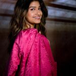 Rasika Sunil Instagram - Blaze up your style ! Styled by @ketaki_ashish @stylebyk2 Photoshoot by @deepali_td_official #rasikasunil #blazer #pravahpicture #awardnight #suit #style Thane